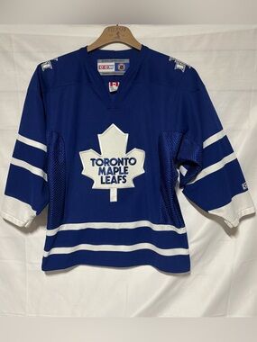 CCM Toronto Maple Leafs NHL Hockey Jersey
Made in Canada Small